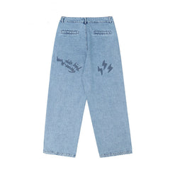 Reveal Graffiti Lettering Jeans