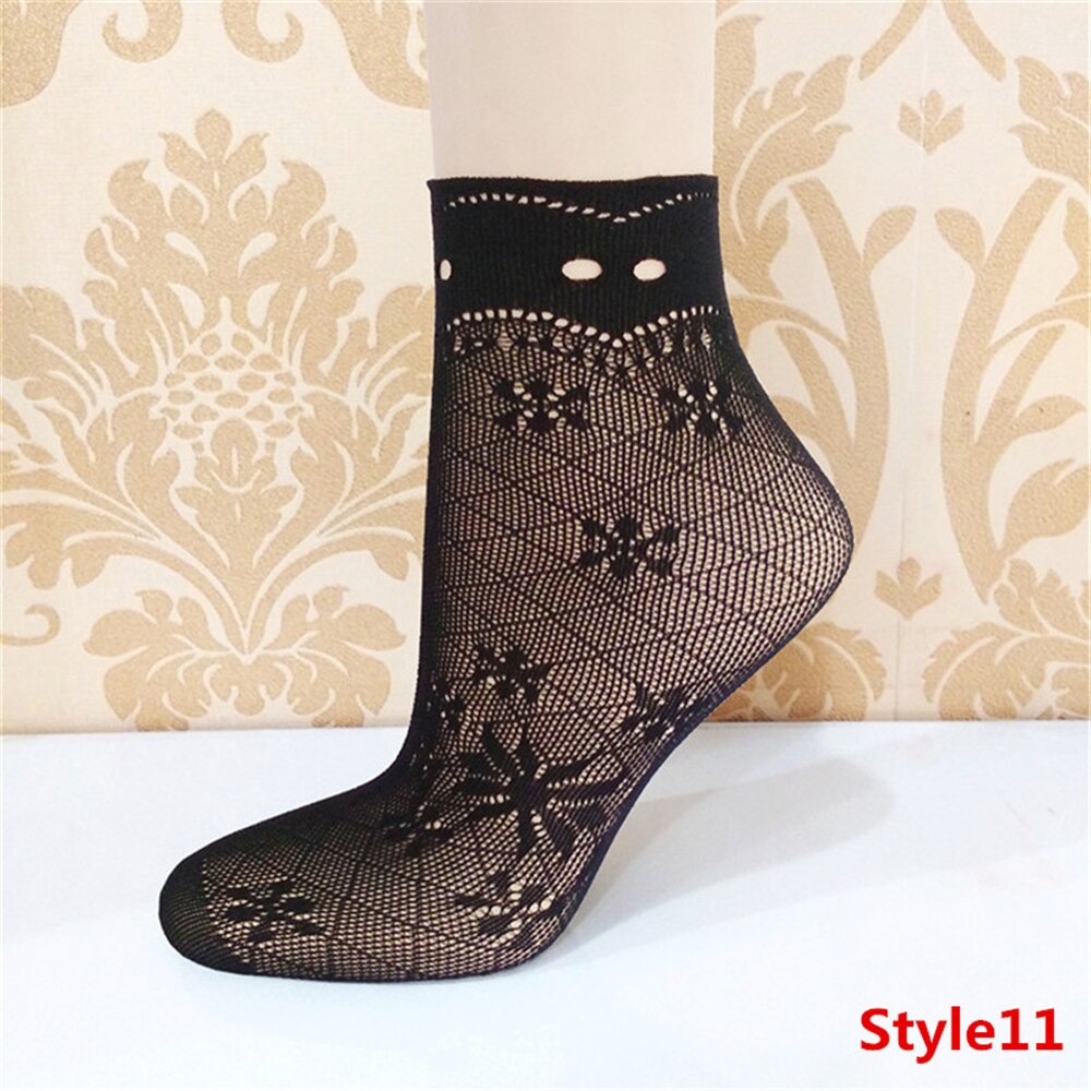 Elegant Lace Ruffle Fishnet Mesh Short Socks