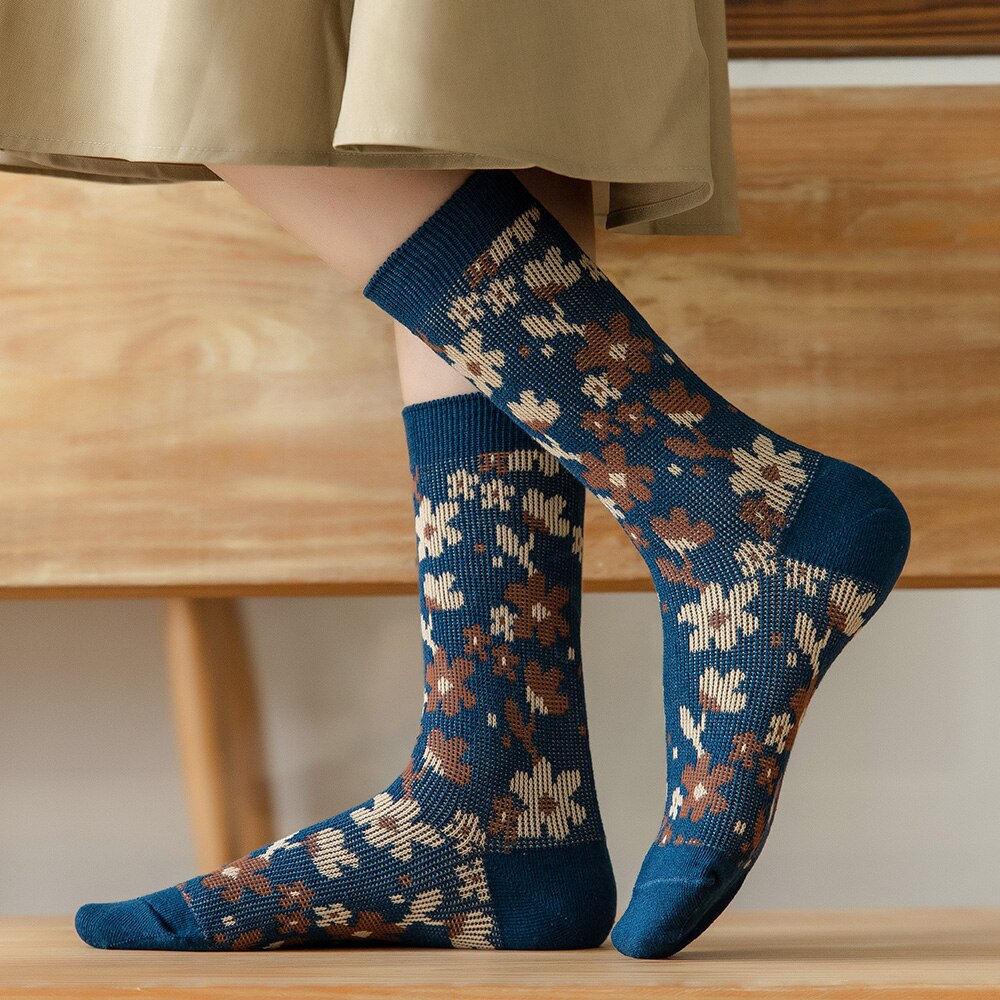 Solid Color Floral Socks