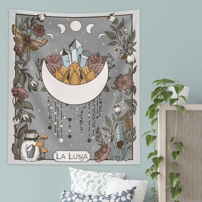 La Luna Nature Tarot Card Tapestry