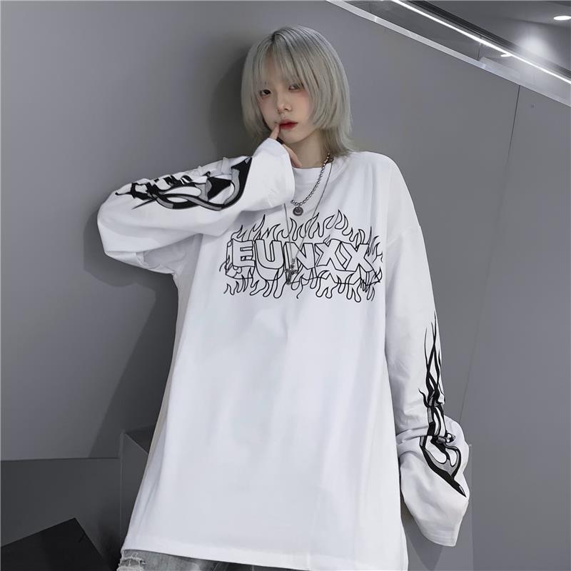 Oversize with gothic print sweatshirt