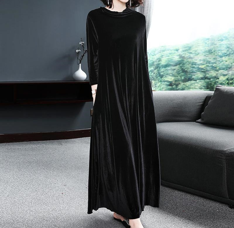 Winter Vintage Loose Velvet Long Dress