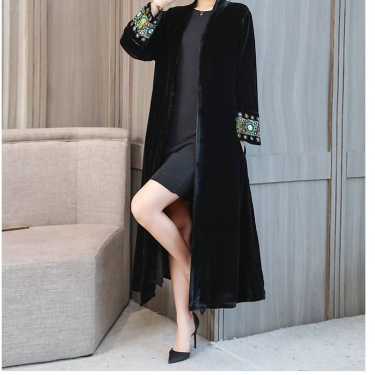 Black Sleeve Embroidery Velvet Coat