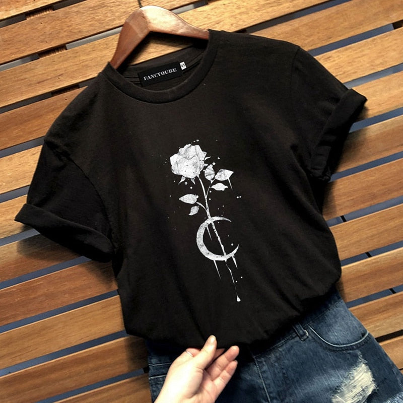 Rose Moon Gothic Black Short Sleeves T-shirt