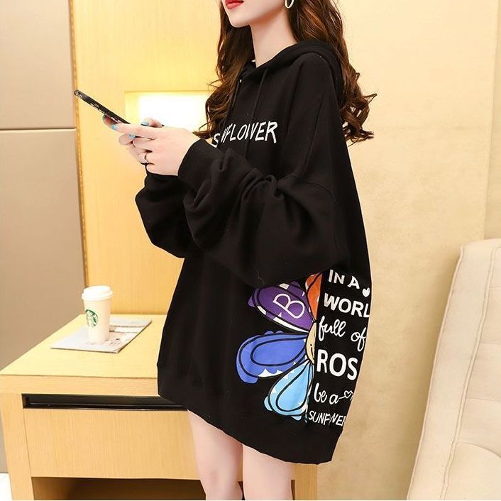 Butterfly 3D Graphic Crewneck Oversized Sweatshirt