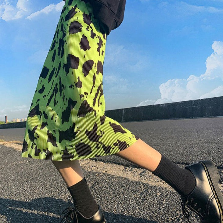 Pleated with fluorescent green leopard skirt