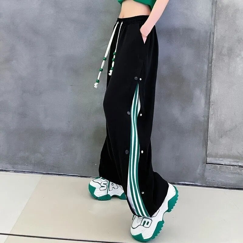 Loose Sport Pants With Side Buttons